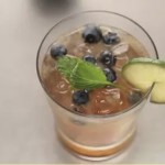Video: How to Make a Blueberry Mojito