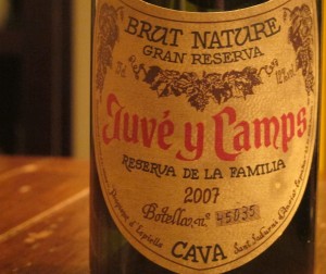 Juve y Camps Gran Familia Brut Reserva Cava Juve y Camps Gran Familia Brut Reserva Cava